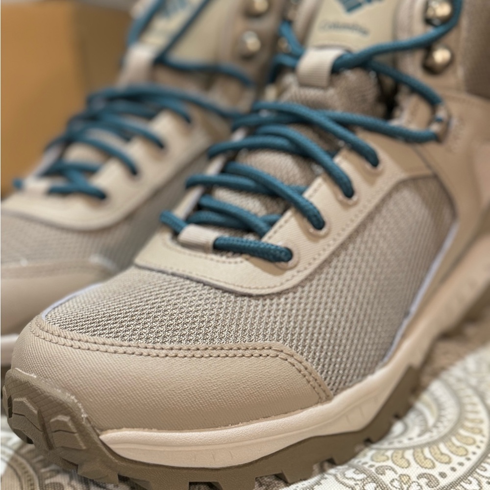 Womens Columbia Trailstorm Ascend Mid Hiking boots